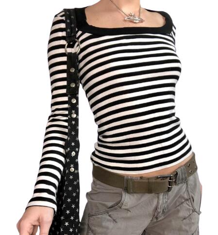 Dourbesty Cute Grunge Striped Long Sleeve Tee (One Piece)
