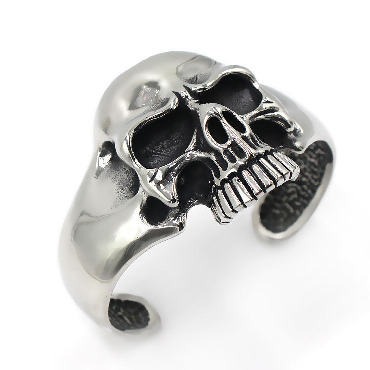 Retro Titanium Steel Men's Bracelet with Skull Design
