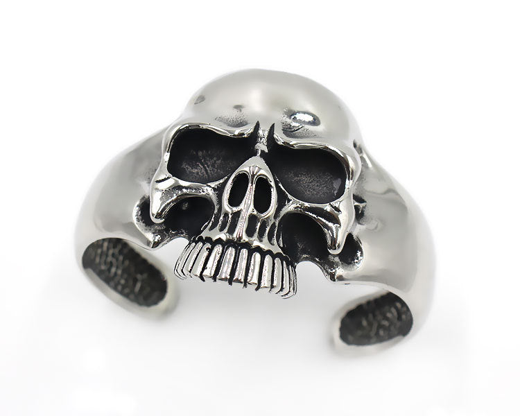 Retro Titanium Steel Men's Bracelet with Skull Design