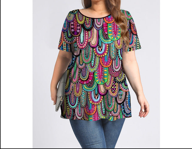 2023 Plus Size Loose Graphic Tee with Asymmetrical Hem