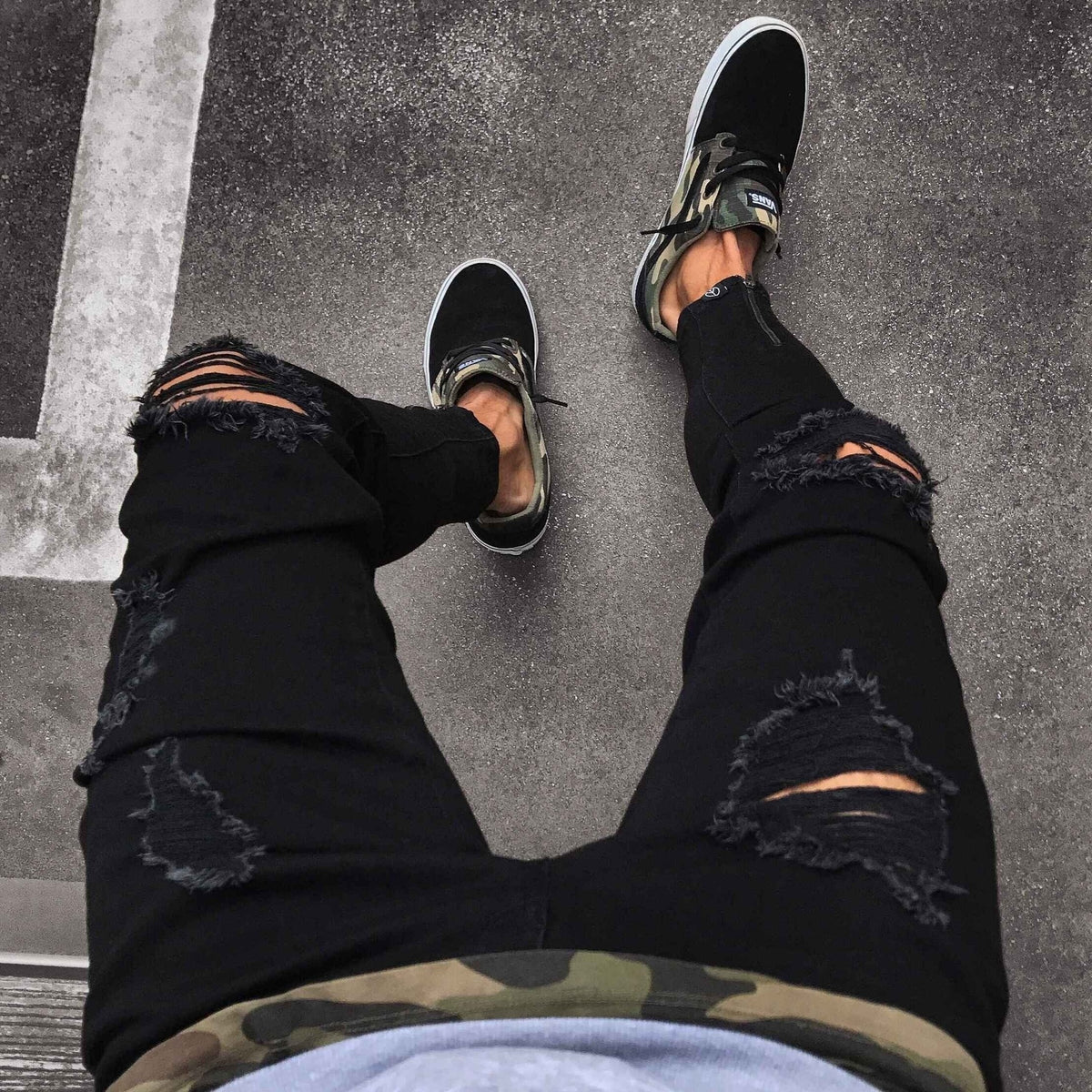 Ripped Jeans for Trendy Streetwear Style