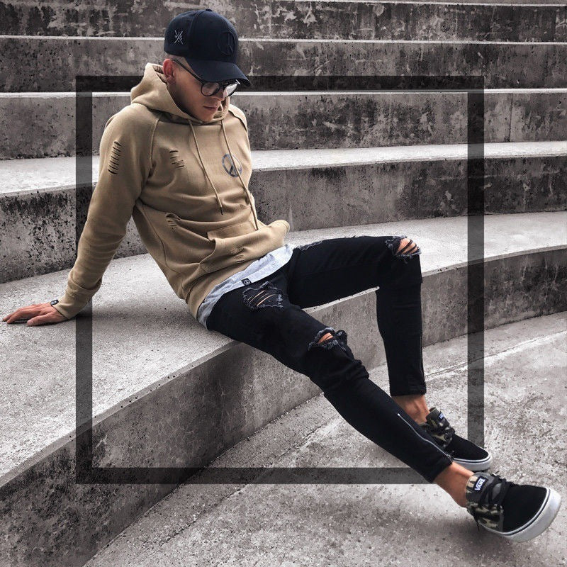 Ripped Jeans for Trendy Streetwear Style